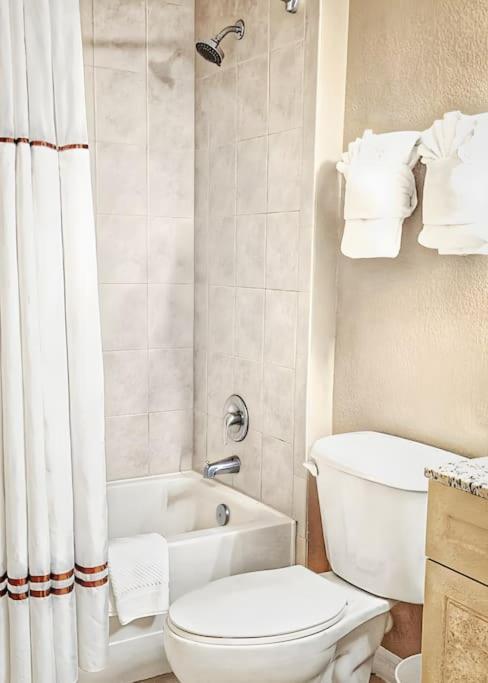 Entire Rental 3-Br Minutes From Disney X8 Hot Tub Apartment 2204 Orlando Dış mekan fotoğraf